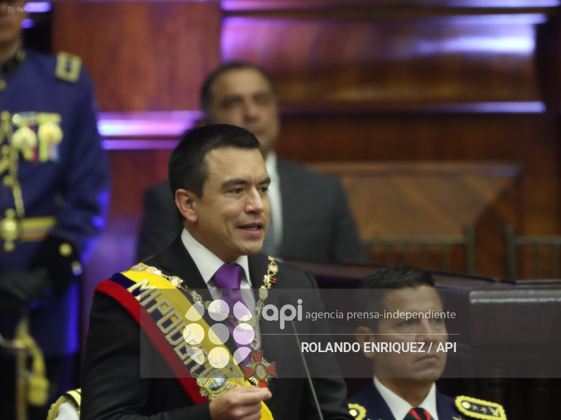 POSESION NOBOA ASAMBLEA