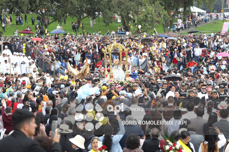 CUENCA-MISA CAMPAL VIRGEN DEL CISNE-MIRAFLORES