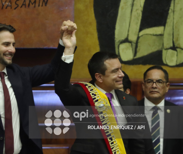 POSESION NOBOA ASAMBLEA