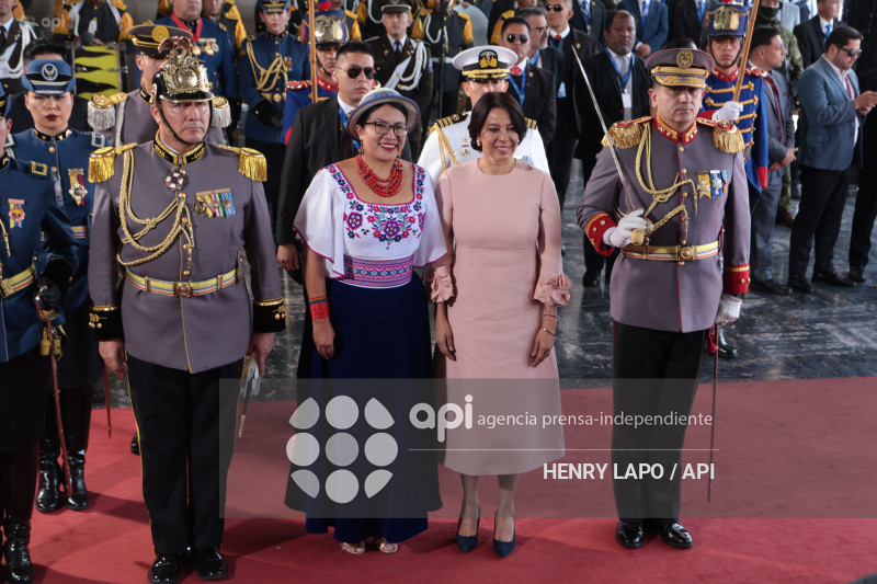 ALFOMBRA ROJA
