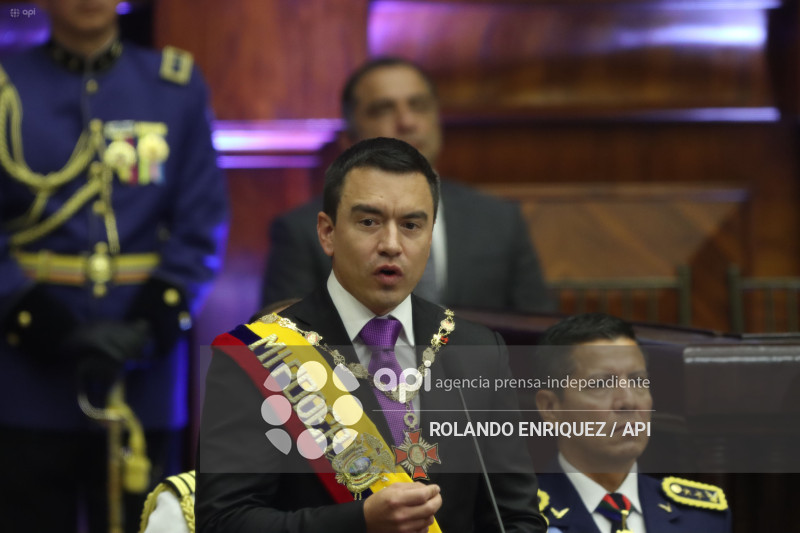POSESION NOBOA ASAMBLEA