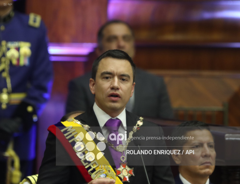 POSESION NOBOA ASAMBLEA