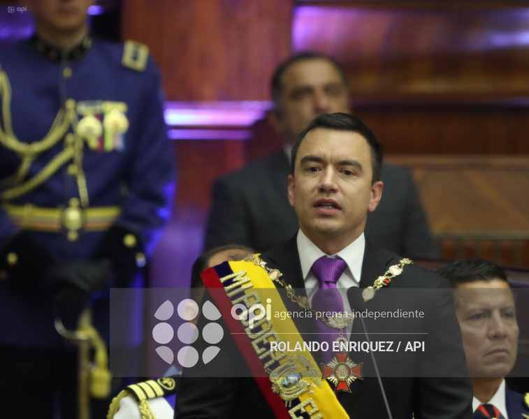 POSESION NOBOA ASAMBLEA