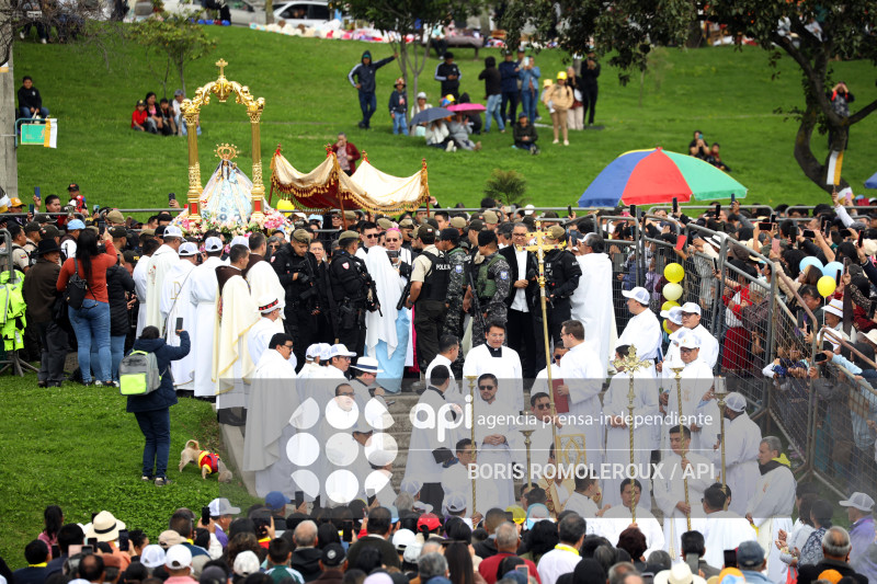 CUENCA-MISA CAMPAL VIRGEN DEL CISNE-MIRAFLORES