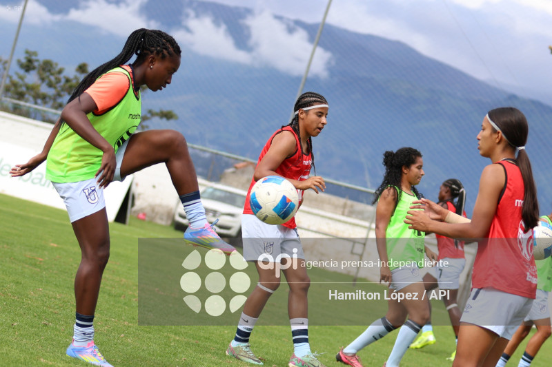 FBL-SUPERLIGA-FEMENINA-ECUABET-ESPUCE-CATÓLICA