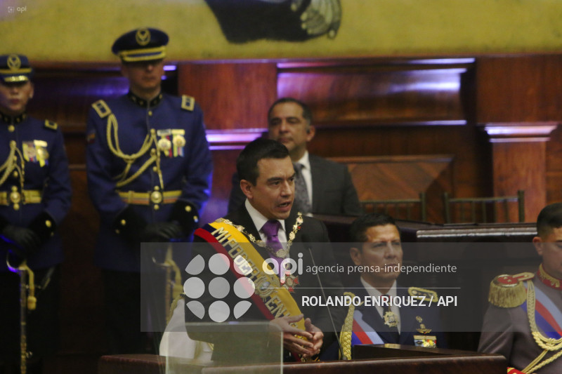 POSESION NOBOA ASAMBLEA