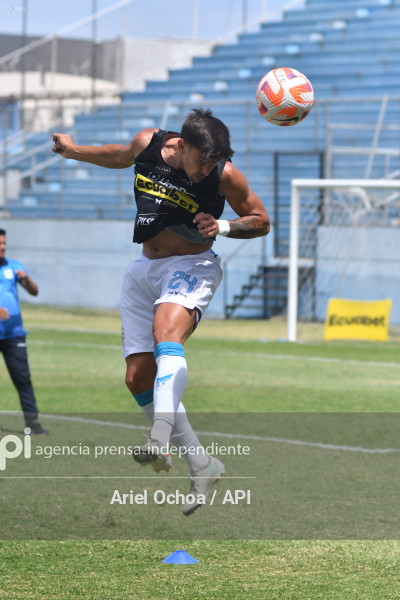 FBL-LIGAPRO-MANTA-VINO TINTO