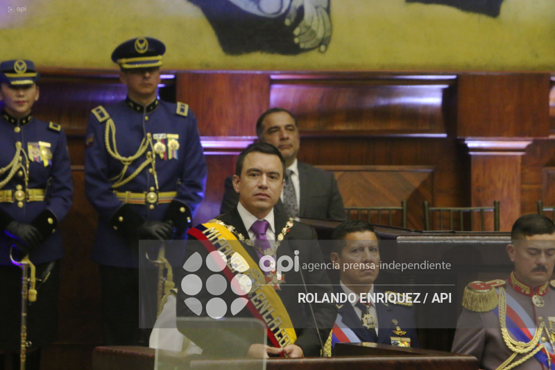 POSESION NOBOA ASAMBLEA