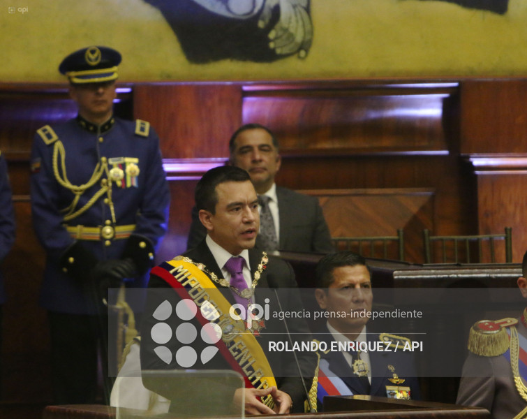 POSESION NOBOA ASAMBLEA