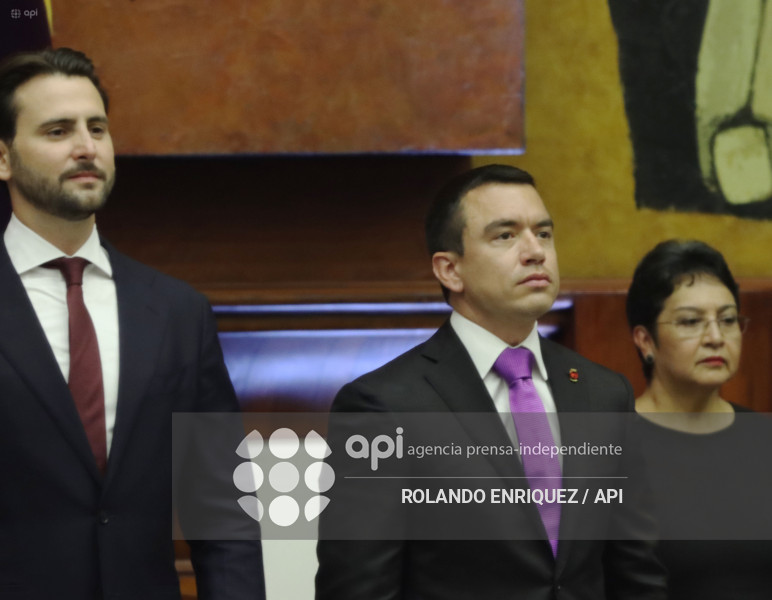 POSESION NOBOA ASAMBLEA