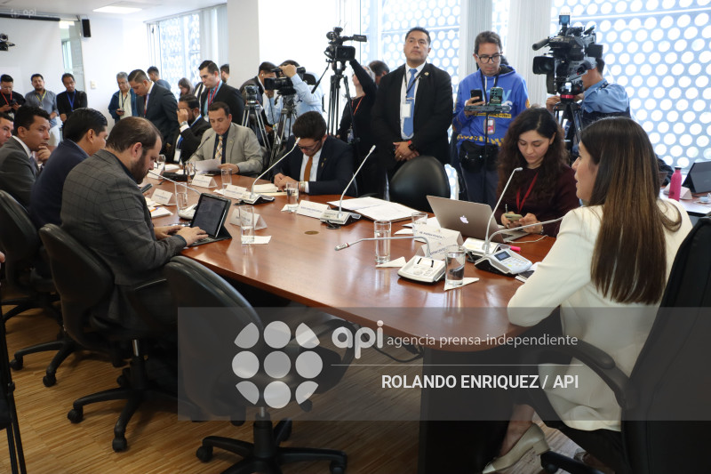 COMISION DESARROLLO RECIBE EMPRESARIOS LEY ECONOMICA