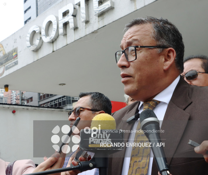 NESTOR MARROQUIN PRESENTAN DEMANDA CONTRA PABEL MUNOZ