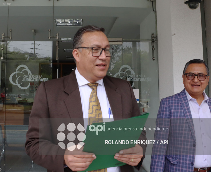 NESTOR MARROQUIN PRESENTAN DEMANDA CONTRA PABEL MUNOZ