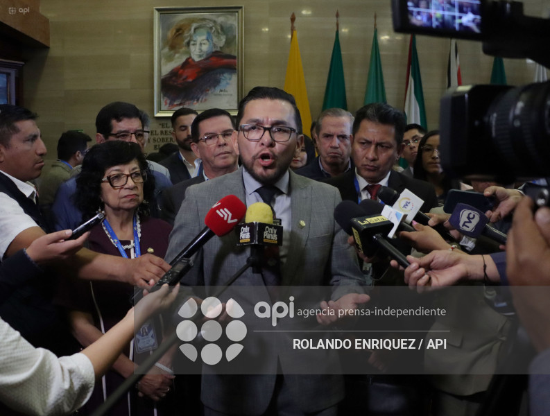 ASAMBLEA DEBATE LEY SOLIDARIDAD NACIONAL
