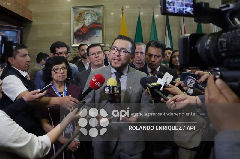 ASAMBLEA DEBATE LEY SOLIDARIDAD NACIONAL