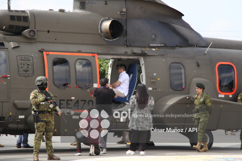 GYE-ENTREGA HELICOPTEROS