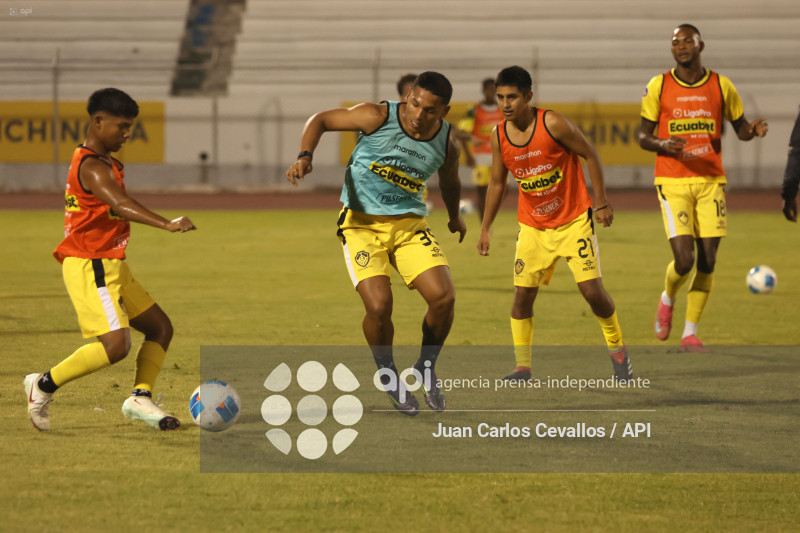 FBL-LIGAPRO-ECUABET-IMBABURA S.C-CHACARITAS F.C