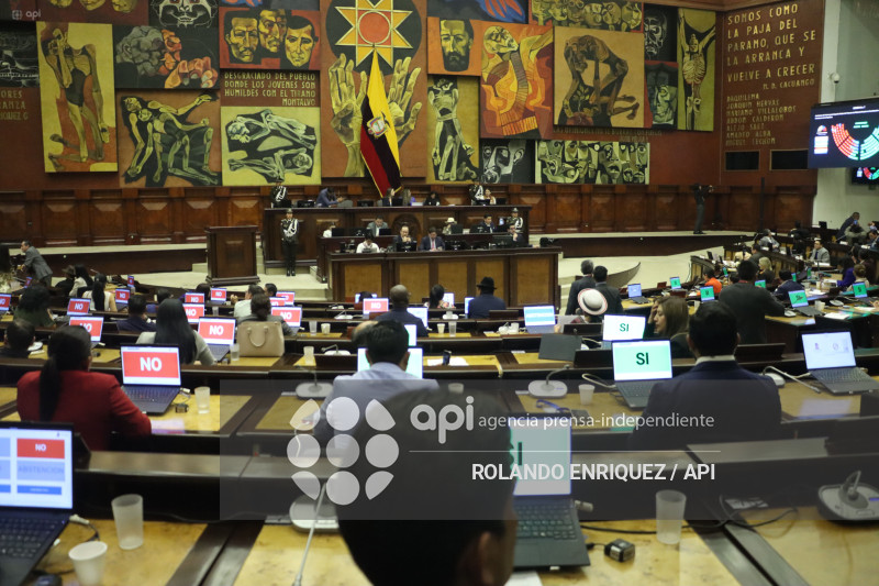 ASAMBLEA APRUEBA INSTALACION BASES MILITARES EXTRANJERAS