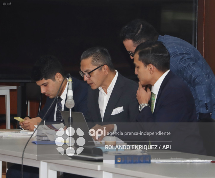 CASO VIDRIO LIBRE  ABOGADOS JORGE GLAS