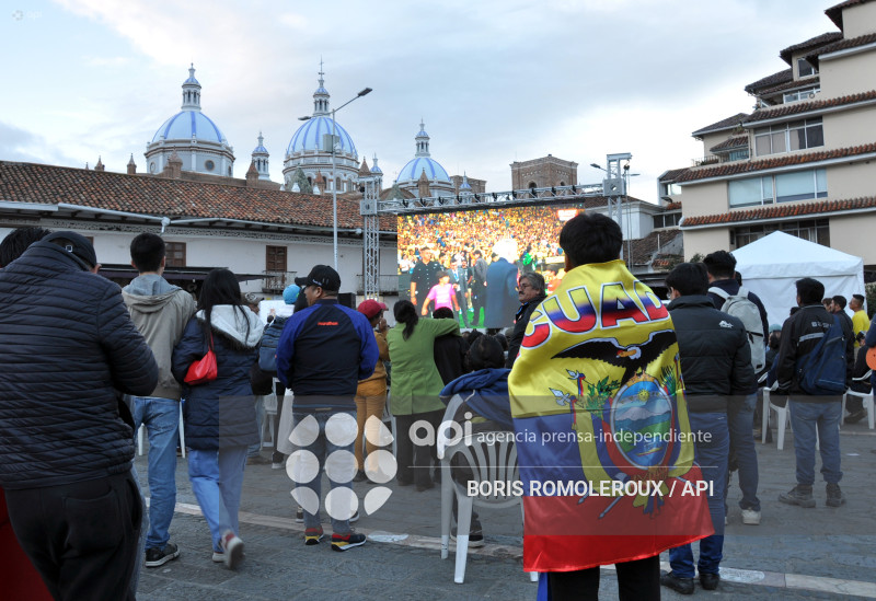 CUENCA-ECUADOR-BRASIL-HINCHAS