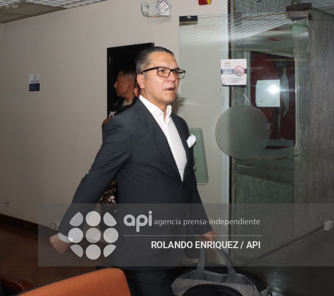 CASO VIDRIO LIBRE  ABOGADOS JORGE GLAS