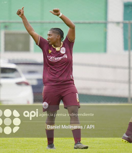 FBL FEMENINA VINO TINTO EMELEC