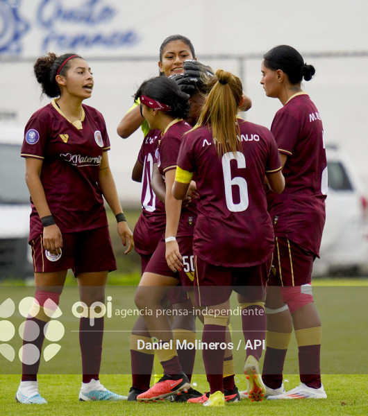 FBL FEMENINA VINO TINTO EMELEC