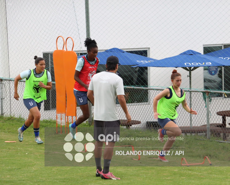 FBL SUPERLIGA FEMENINA CATOLICA VS LEONES DEL NORTE
