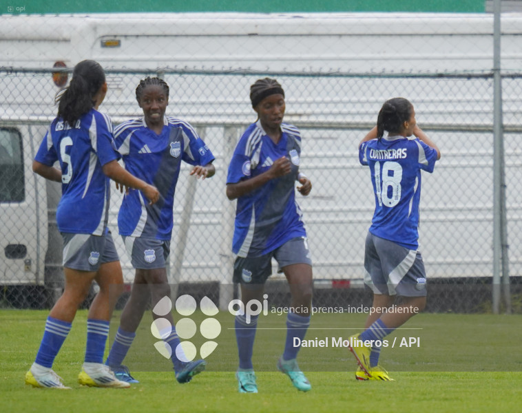 FBL FEMENINA VINO TINTO EMELEC