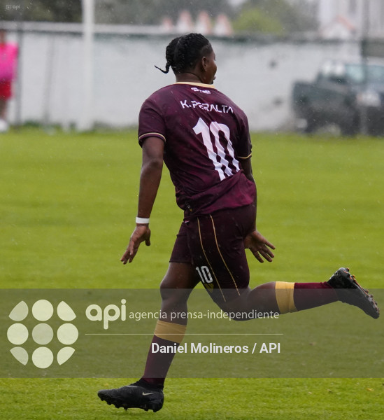 FBL FEMENINA VINO TINTO EMELEC