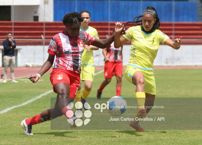 FBL-SUPERLIGA-DEPORTIVO IBARRA-ESPUCE