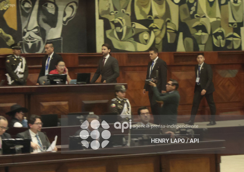 SESION ASAMBLEA LEY DERECHOS ANIMALES