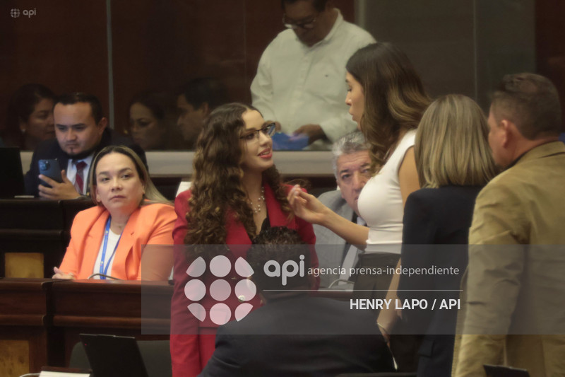 SESION ASAMBLEA LEY DERECHOS ANIMALES