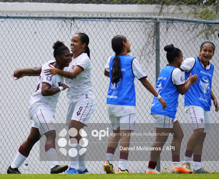 FBL FEMENINA NANAS VINO TINTO