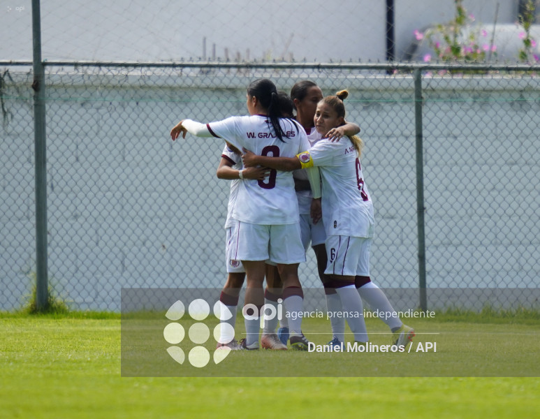 FBL FEMENINA NANAS VINO TINTO