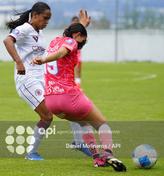 FBL FEMENINA NANAS VINO TINTO