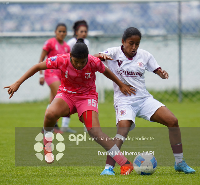 FBL FEMENINA NANAS VINO TINTO