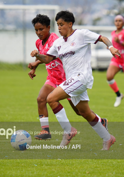 FBL FEMENINA NANAS VINO TINTO