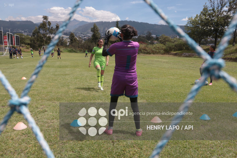 FBL SUPERLIGA FEMENINA EL NACIONAL VS MACARA