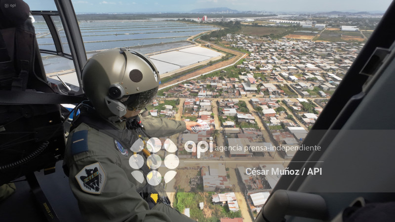 GYE-PANFLETOS HELICOPTERO