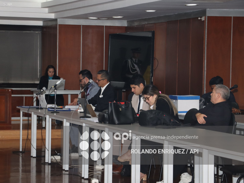 CASO VIDRIO WILMAN TERAN