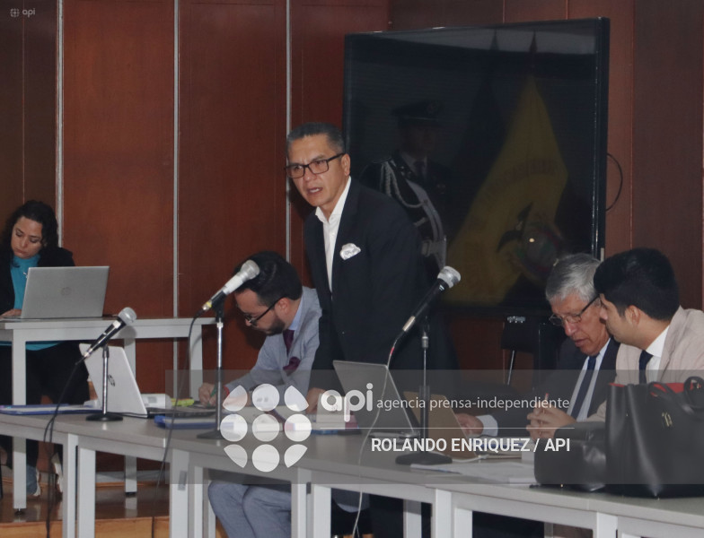 CASO VIDRIO WILMAN TERAN