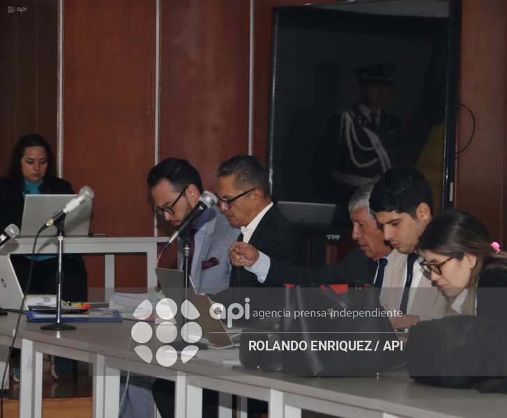 CASO VIDRIO WILMAN TERAN