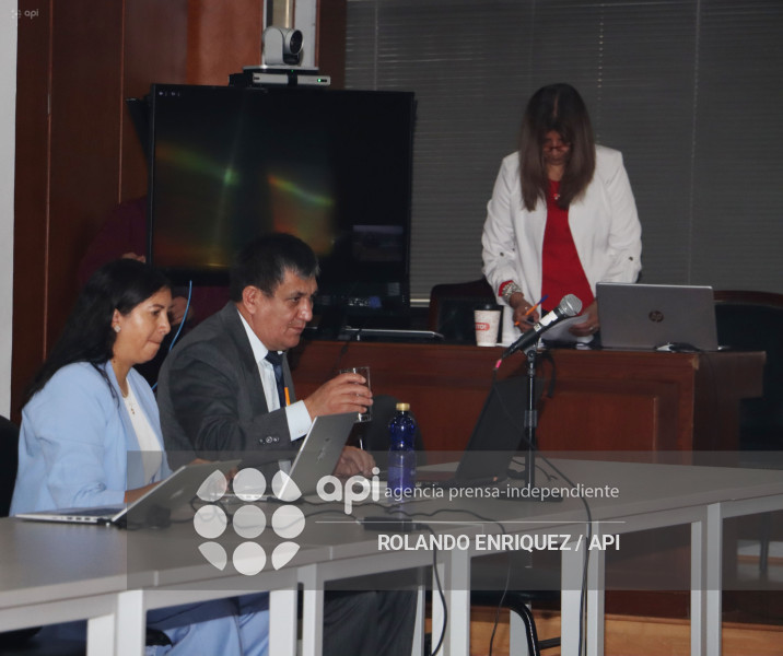 CASO VIDRIO WILMAN TERAN