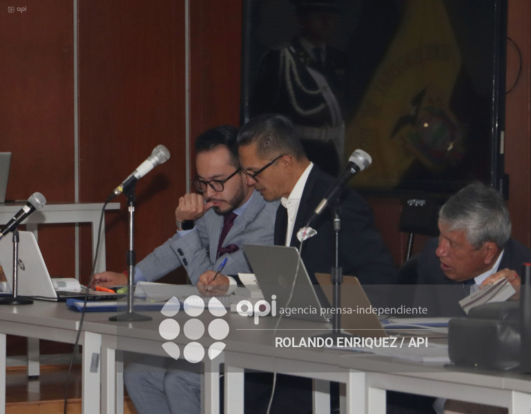 CASO VIDRIO WILMAN TERAN