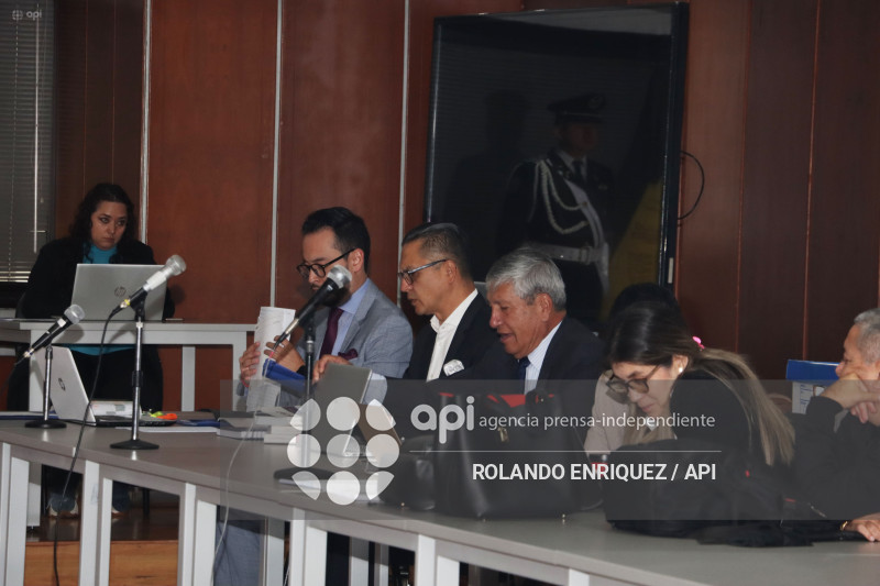 CASO VIDRIO WILMAN TERAN