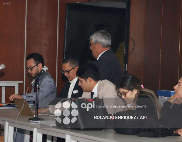 CASO VIDRIO WILMAN TERAN