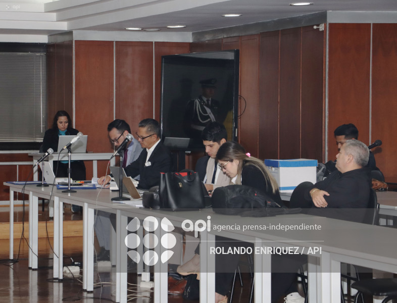 CASO VIDRIO WILMAN TERAN