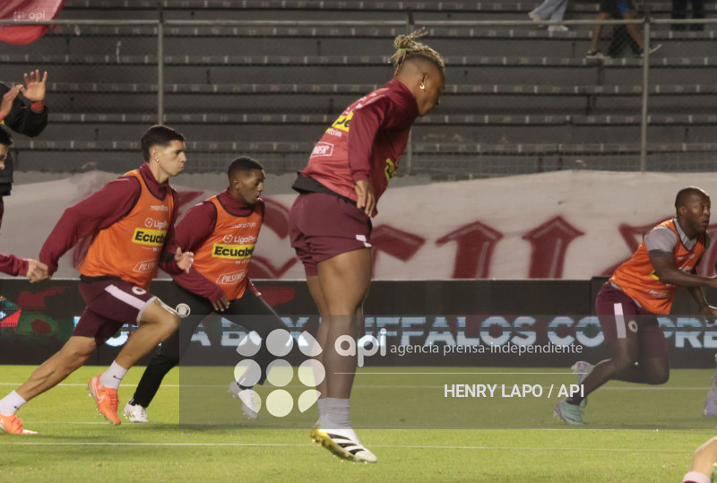 FBL LIGAPRO VINOTINTO VS LIGA QUITO