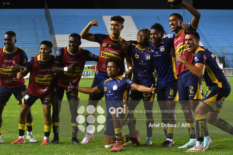 FBL-LIGAPRO-DELFIN-MUSHUC RUNA